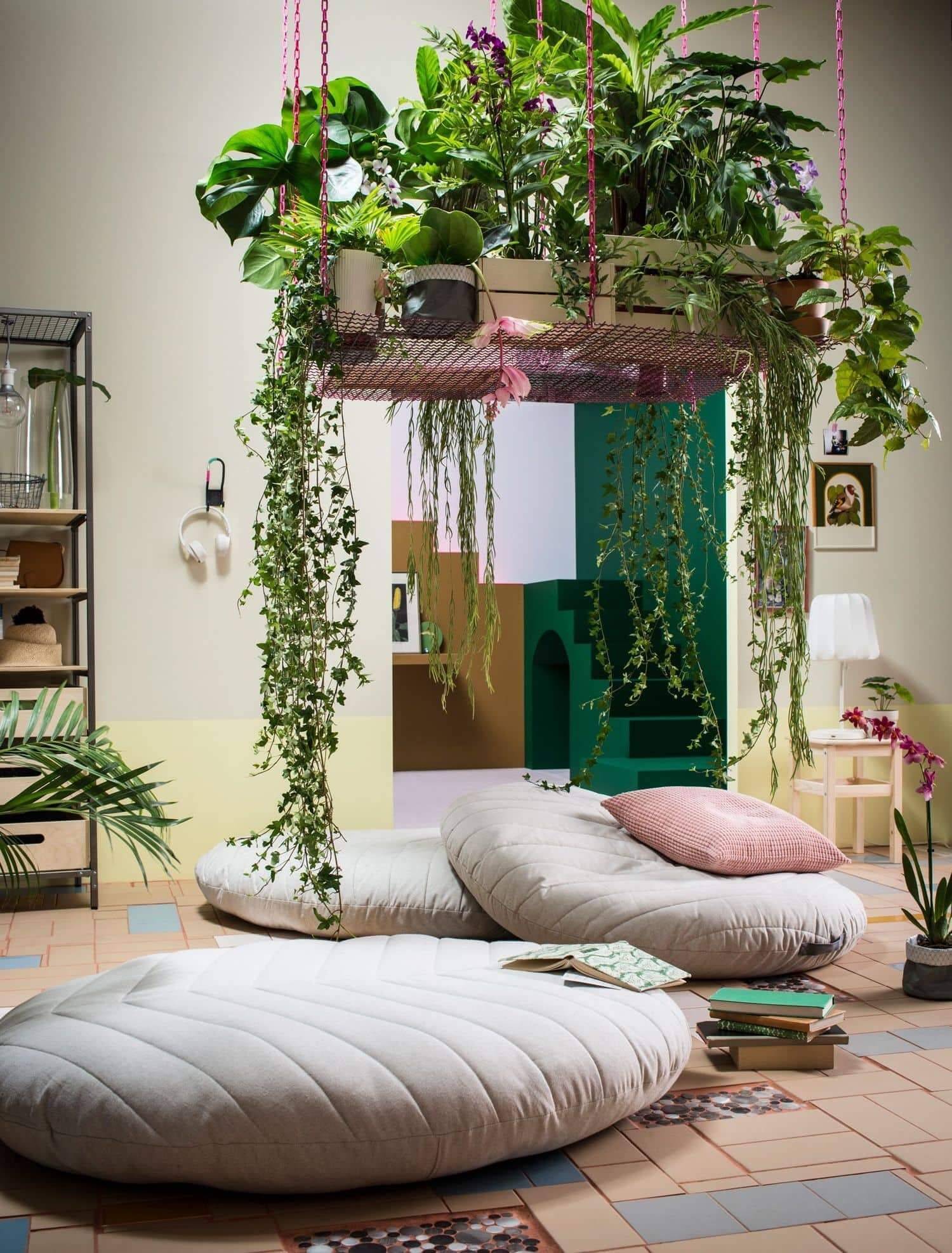 Идея интерьера для маленькой комнаты: растения в дизайне